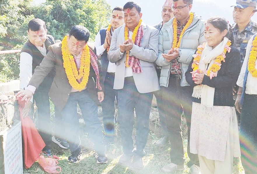 बुवाँ खोलामा पक्की पुल बन्ने